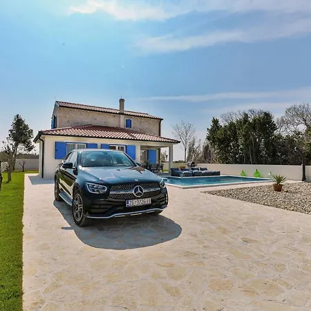 Villa Jolie