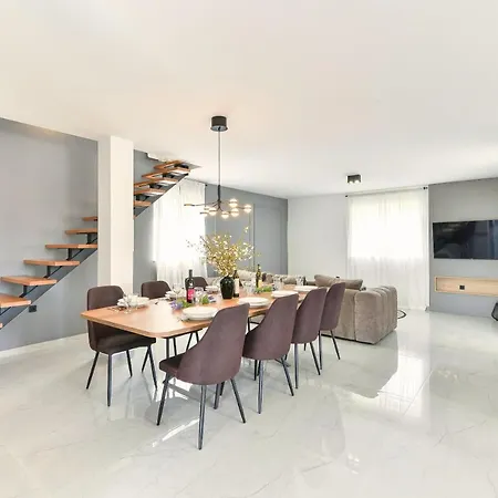 Jolie Villa Privlaka (Zadar)