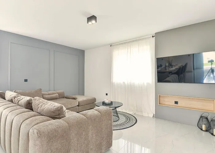 Jolie Villa Privlaka (Zadar)